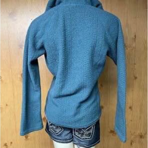 Women’s small Patagonia hoodie (hard to find style!) - Picture 3 of 7